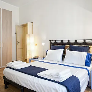 https://casa-elena-rome.it-romehotels.com